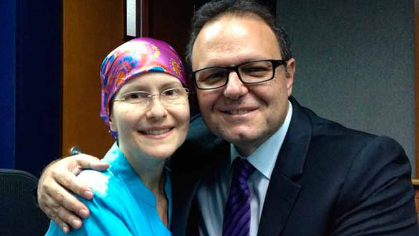 Anna Vacarella y su compañero de radio Eduardo Rodríguez